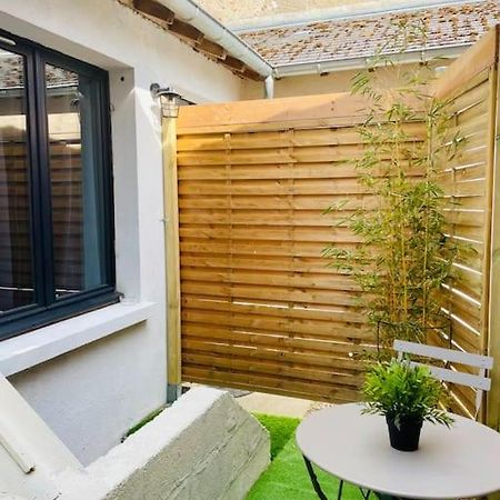 Le Studio Du Port Châteauneuf-sur-Loire Exterior foto