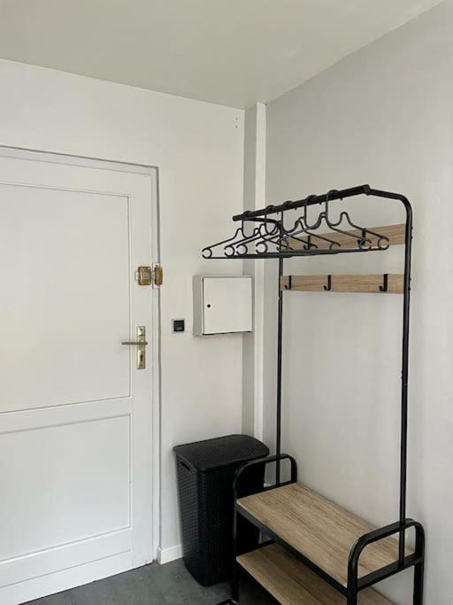 Le Studio Du Port Châteauneuf-sur-Loire Exterior foto
